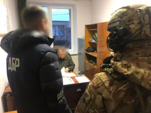 ХАБАР ЗА ПОСВІДЧЕННЯ ПРО НЕПРИДАТНІСТЬ ДО СЛУЖБИ: НА ЛЬВІВЩИНІ ВИКРИТО ВІЙСЬКОВОГО КОМІСАРА ТА В.О ГОЛОВИ ВЛК