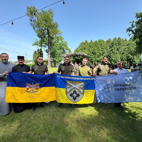 «Ти або в ЗСУ, або для ЗСУ» – Назарій Лутчин – волонтер благодійного проєкту «Пташки Перемоги»